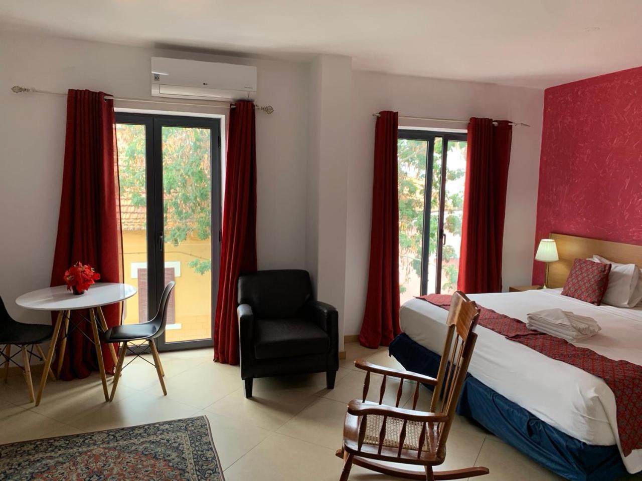 Deluxe Aparthotel プライア エクステリア 写真
