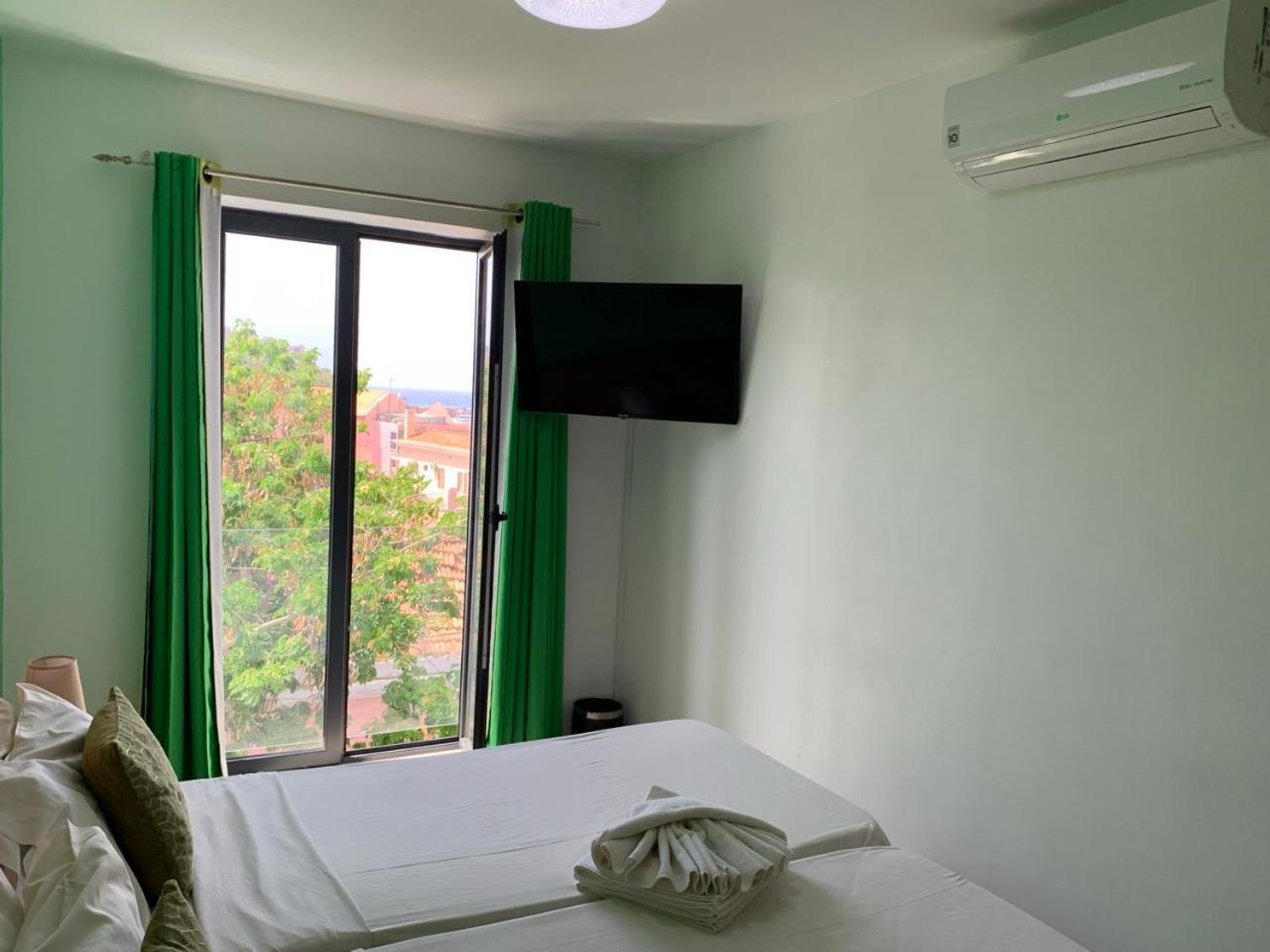 Deluxe Aparthotel プライア エクステリア 写真